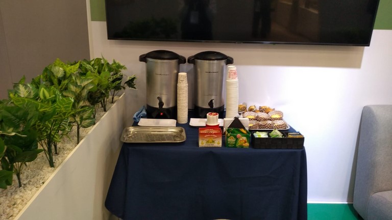 bebidas calientes stand cafe